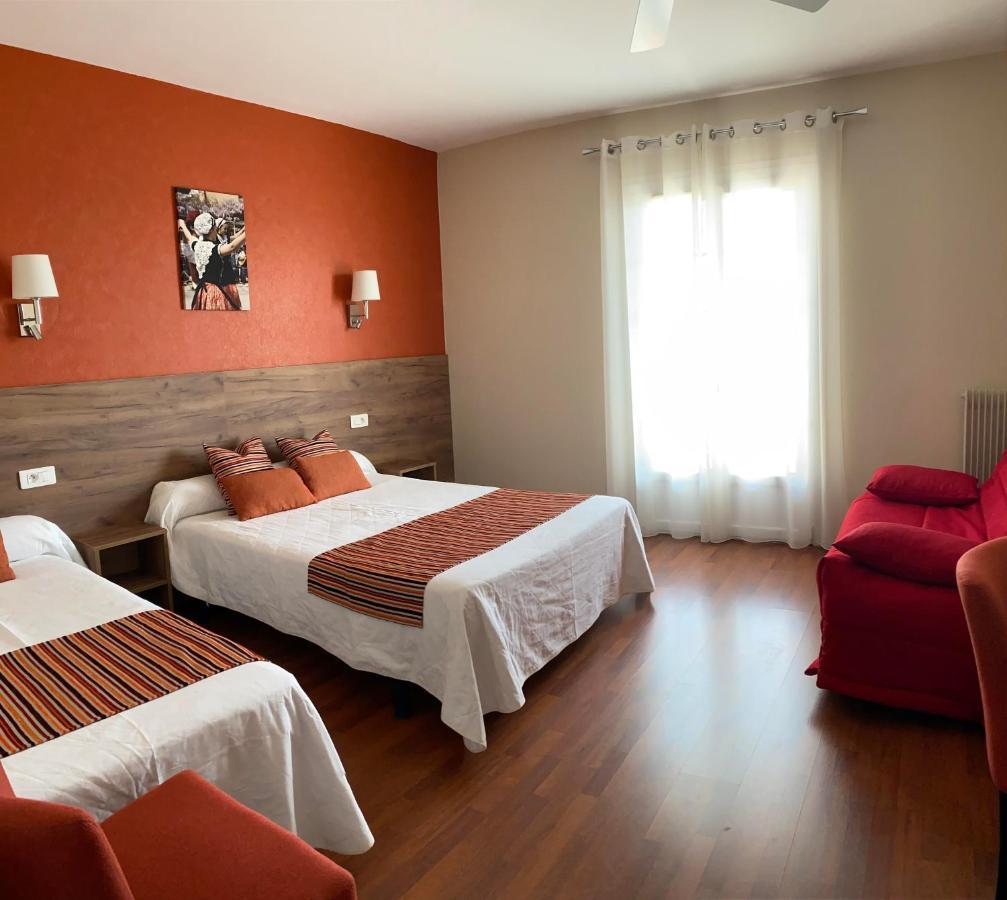 Hotel Le Belvedere Сен-Киприен Екстериор снимка