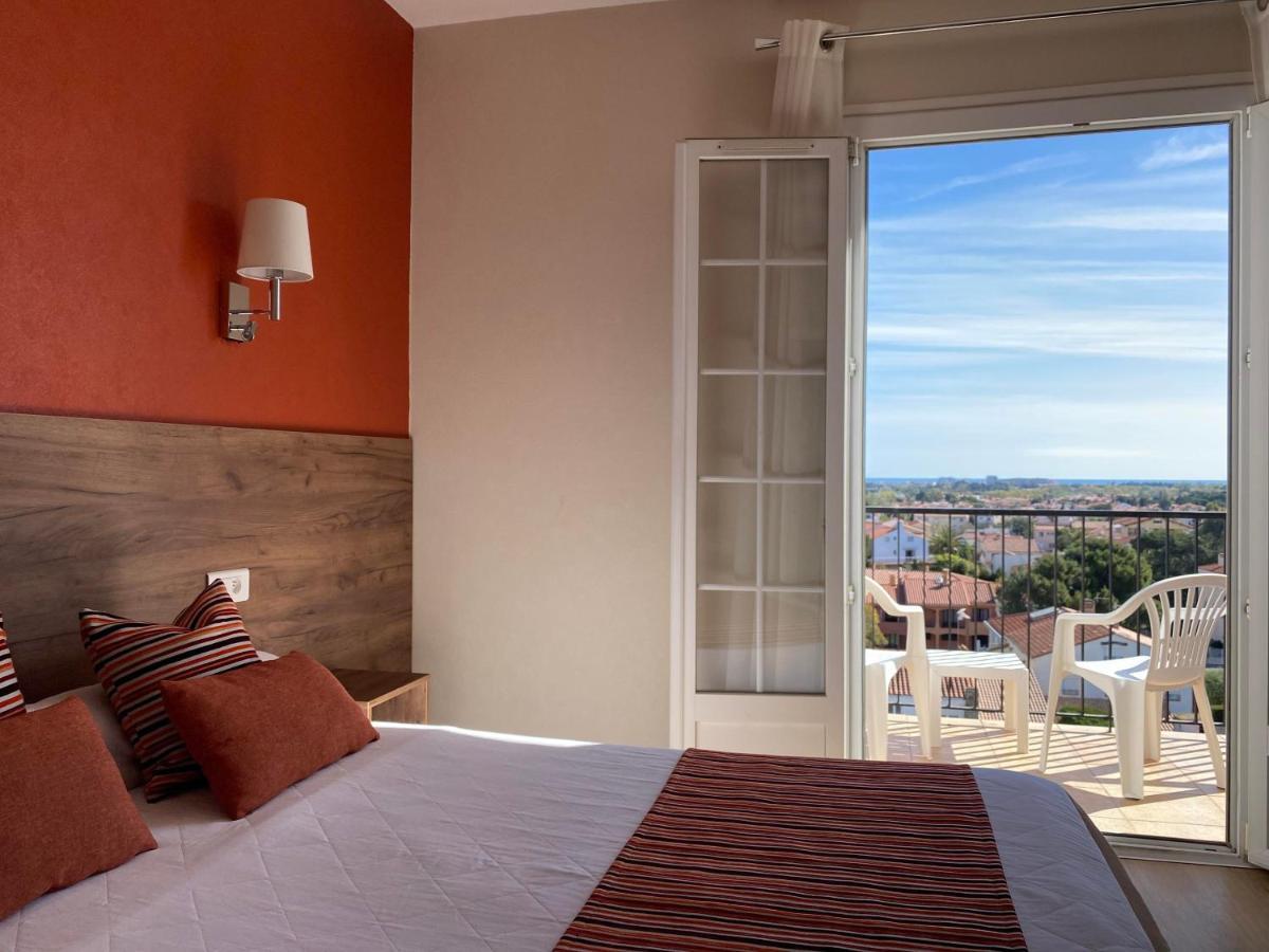 Hotel Le Belvedere Сен-Киприен Екстериор снимка