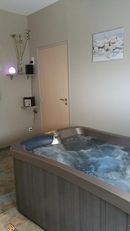 Hotel Le Belvedere Сен-Киприен Екстериор снимка